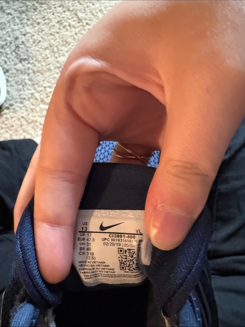 Nike Men’s Athletic Shoes - Navy and White - Picture 2 of 5